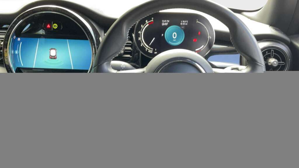 Mini Hatch 1.5 Cooper Sport 2023 FL23ZFD Red #4