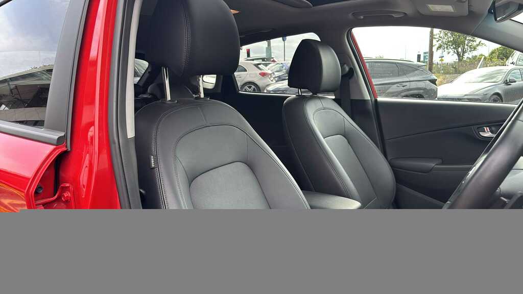 Hyundai Kona 1.6 Gdi Hybrid Ultimate Dct 2023 Red #3