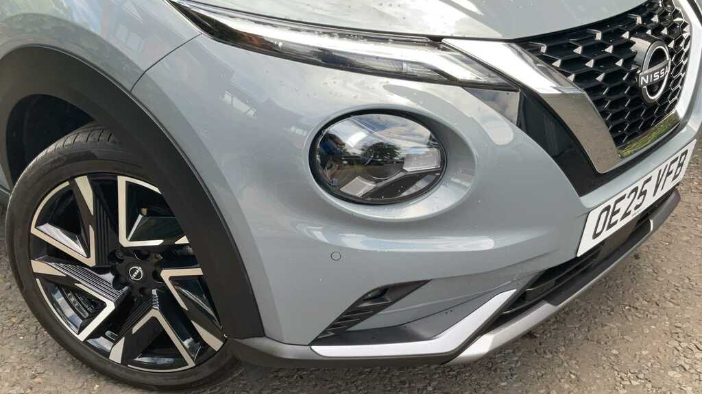 Nissan Juke N-connecta Black #10