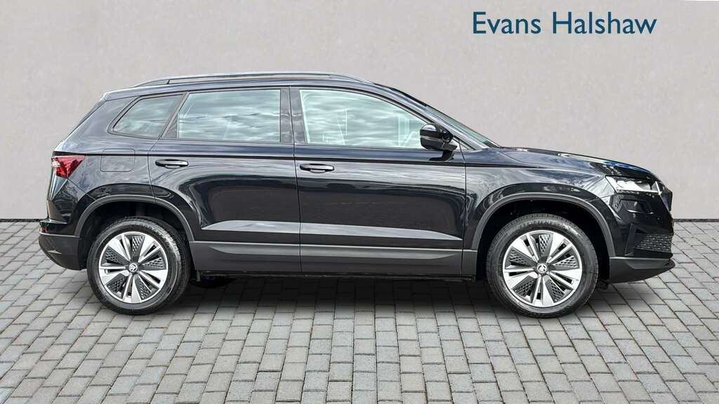 Skoda Karoq 1.5 Tsi Se Drive Dsg 2023 Black #4