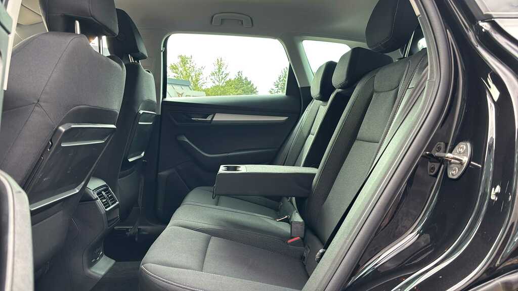 Skoda Karoq 1.5 Tsi Se Drive Dsg 2023 Black #6