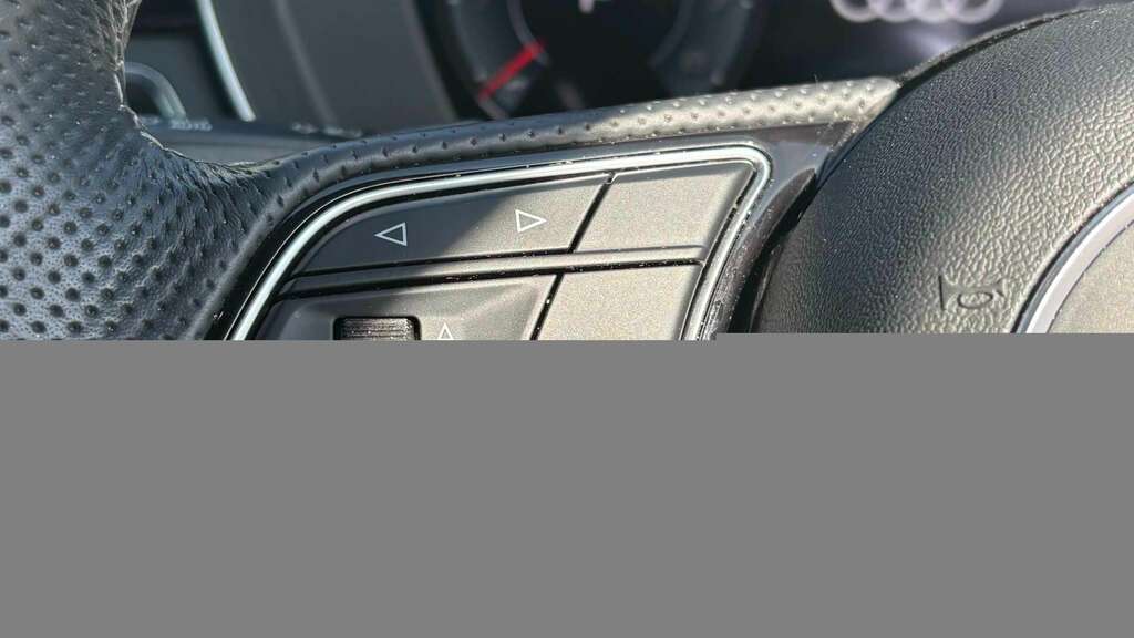 Audi A4 40 Tfsi 204 Black Edition S Tronic 2022 White #4