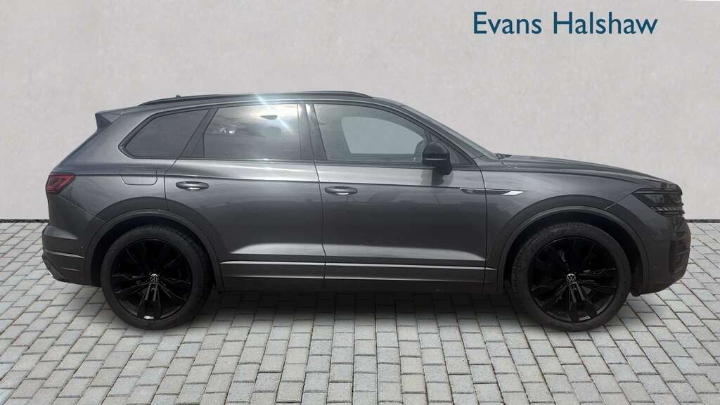 Volkswagen Touareg 3.0 V6 Tdi 4Motion Black Edition Tip 2023 Grey #4