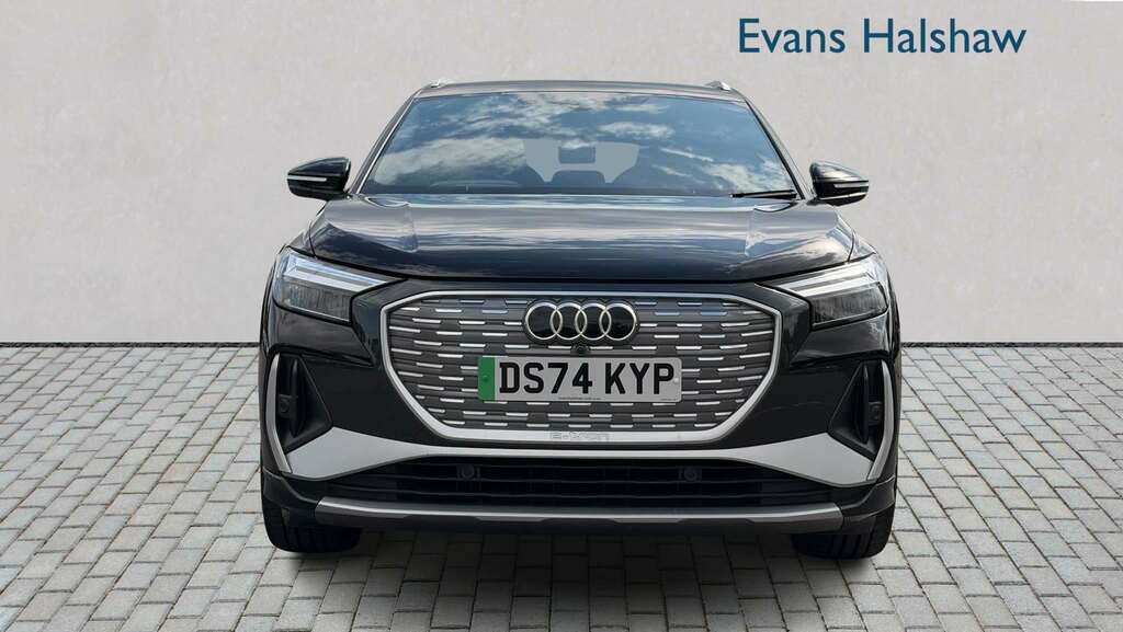 Audi Q4 E Tron 210Kw 45 82Kwh S Line Leather 2024 Black #2