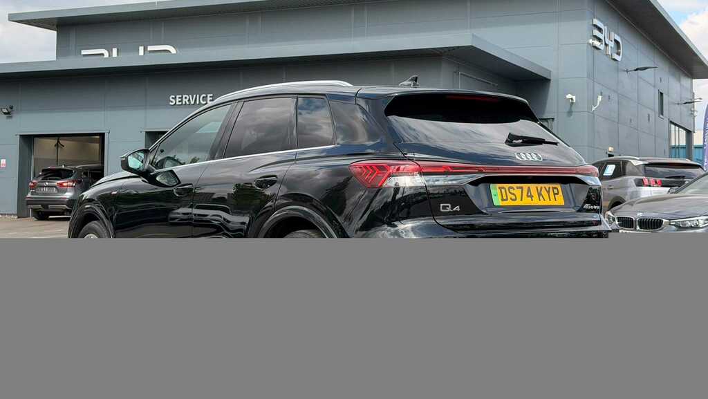 Audi Q4 E Tron 210Kw 45 82Kwh S Line Leather 2024 Black #3