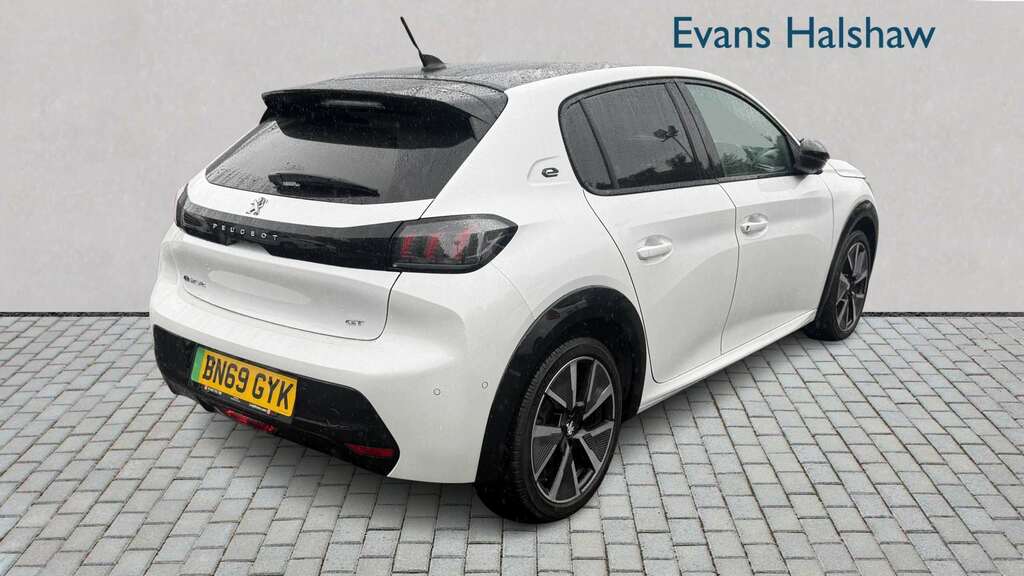 Peugeot e-208 100Kw Gt 50Kwh 2020 White #3