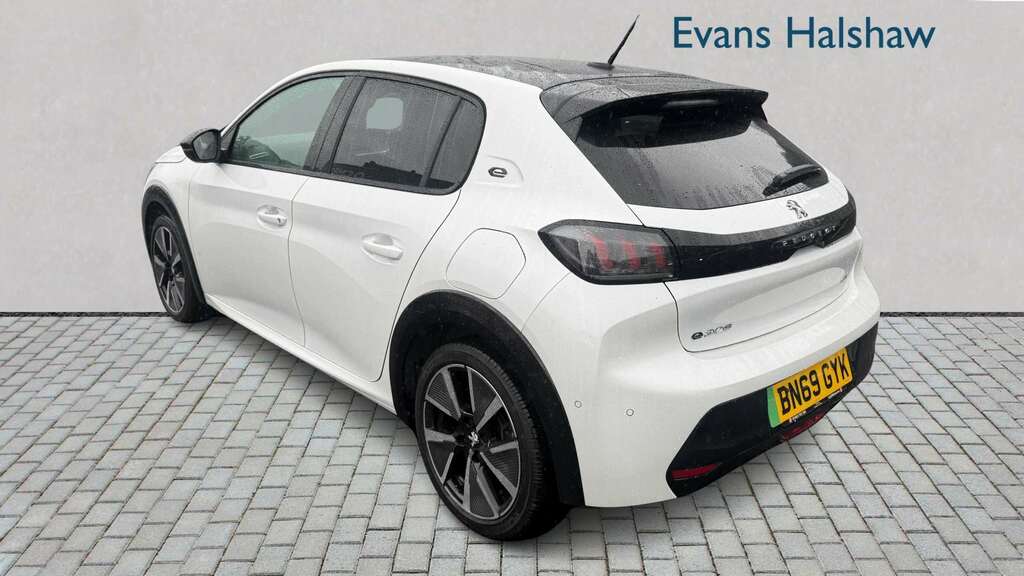 Peugeot e-208 100Kw Gt 50Kwh 2020 White #2