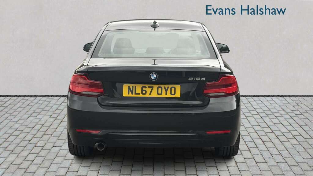 BMW 2 Series 218D Sport Nav 2017 Black #4