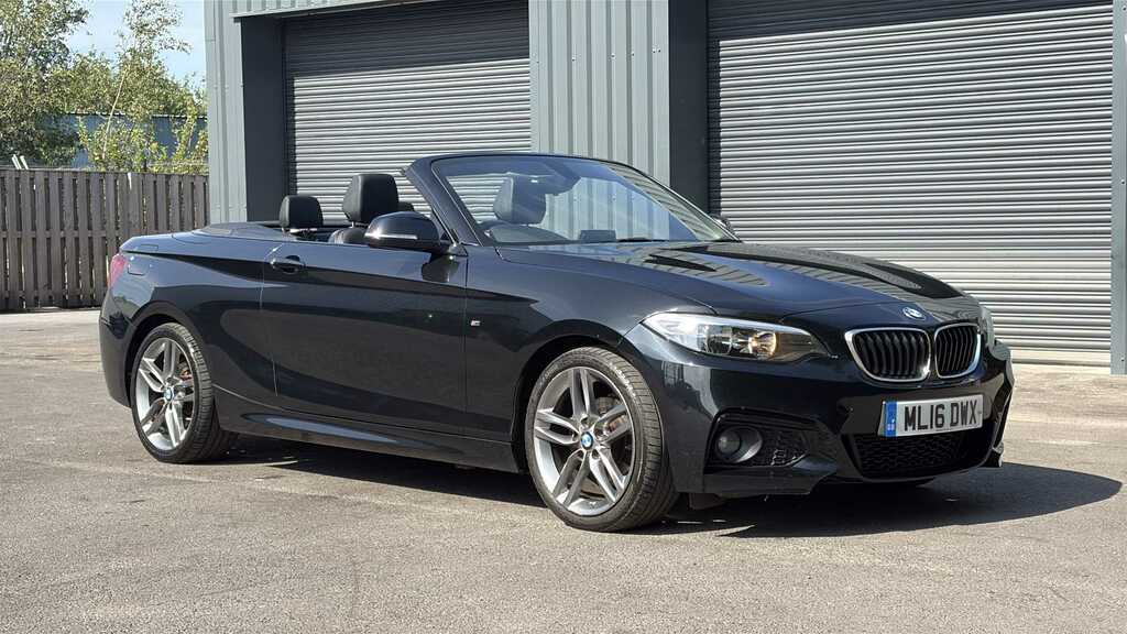 BMW 2 Series 220D M Sport White #8