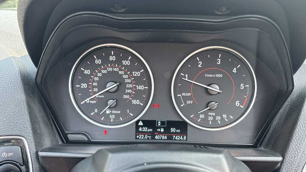 BMW 2 Series 220D M Sport White #15