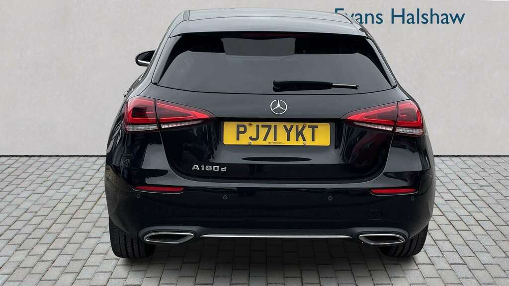 Mercedes-Benz A Class A200 Amg Line White #4