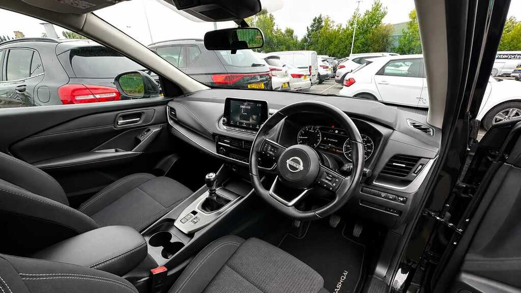 Nissan Qashqai 1.3 Dig-t Mh Acenta Premium 2023 MW23DXX Black #5