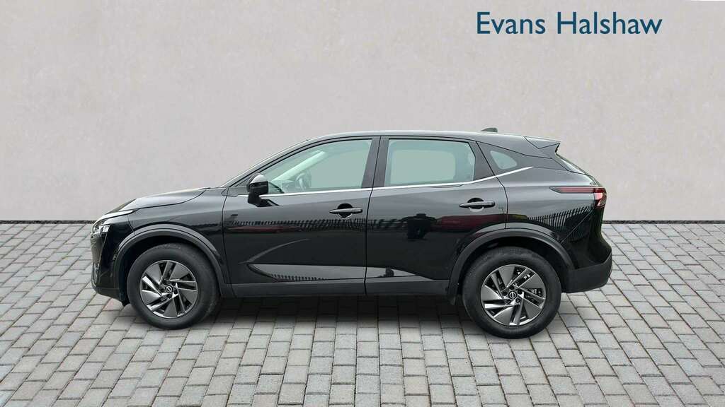 Nissan Qashqai 1.3 Dig-t Mh Acenta Premium 2023 MW23DXX Black #4