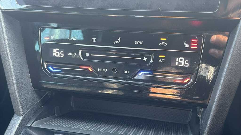 Volkswagen Passat Gte Advance Dsg White #14