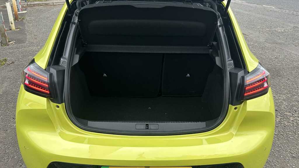 Peugeot e-208 115Kw Gt 51Kwh 2025 Yellow #6