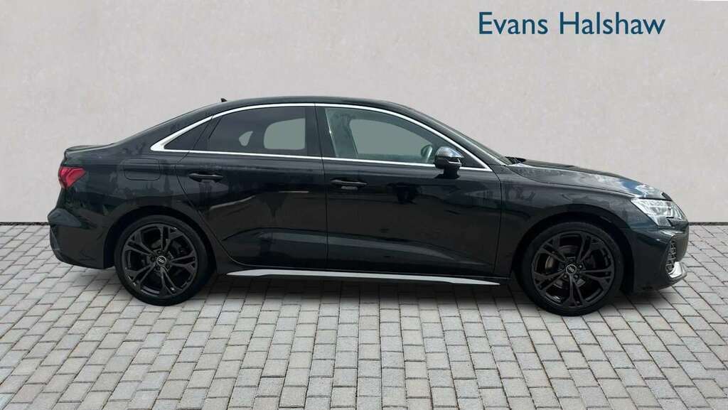Audi A3 35 Tfsi S Line S Tronic 2024 VO74FMF Black #5