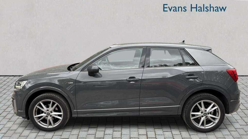 Audi Q2 35 Tfsi S Line 2020 Grey #3