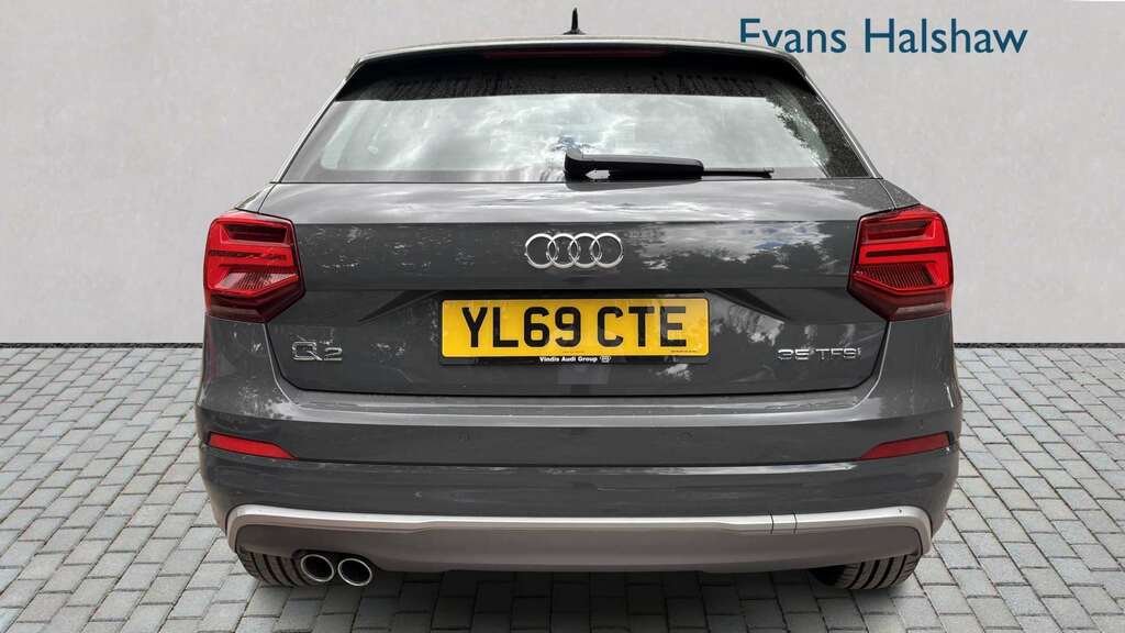Audi Q2 35 Tfsi S Line 2020 Grey #4