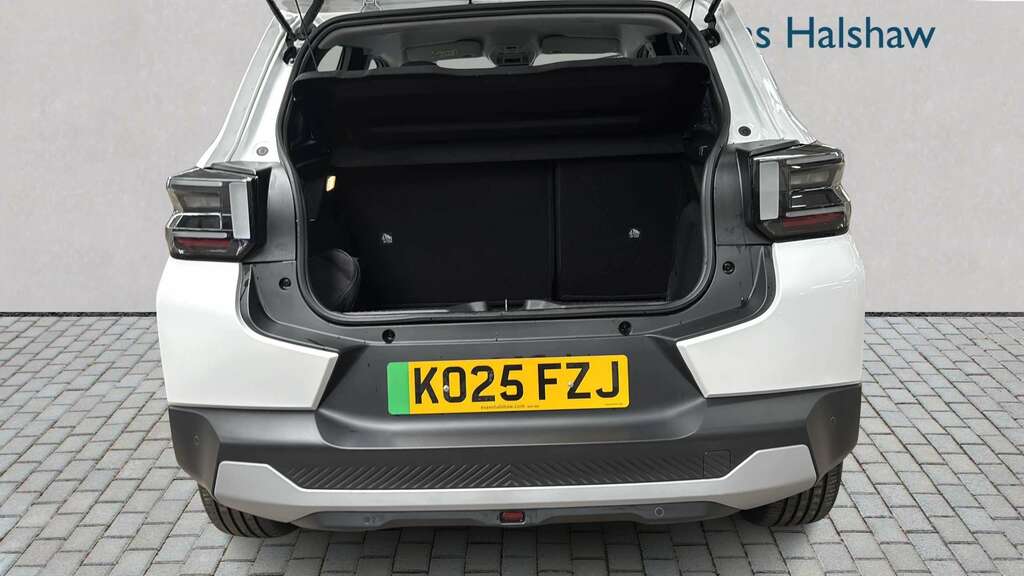 Citroen C3 83Kw Max 44Kwh 2025 White #5