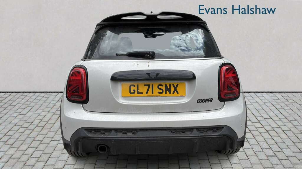Mini Hatch 1.5 Cooper Sport 2021 White #4