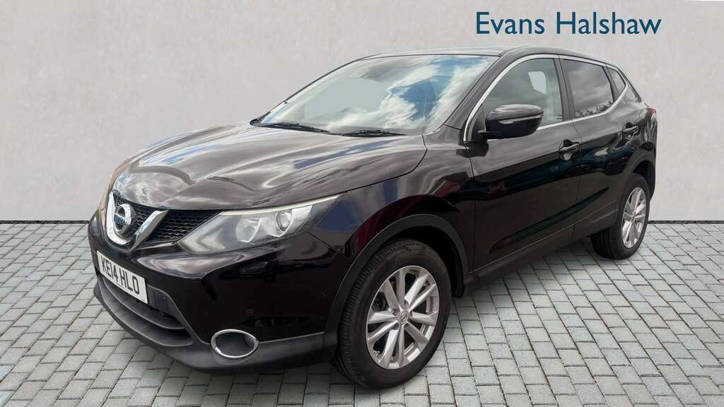 Nissan Qashqai Hatchback Beige #3