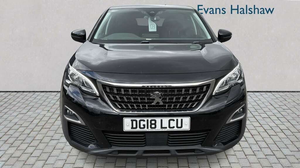 Peugeot 3008 1.2 Puretech Active 2018 Black #4