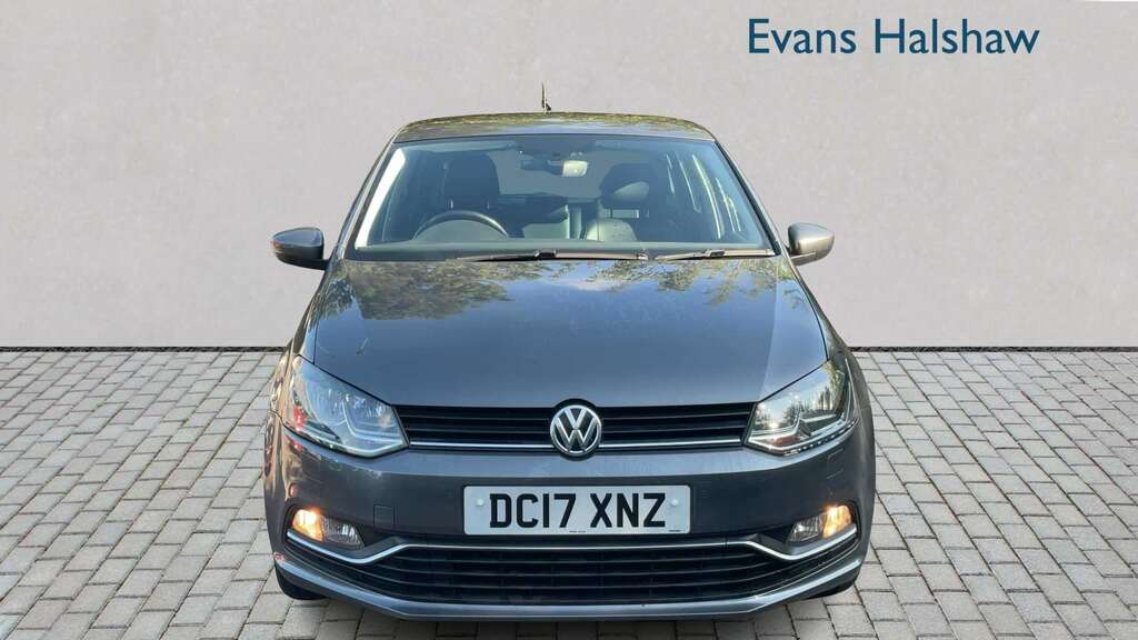 Volkswagen Polo Hatchback White #3