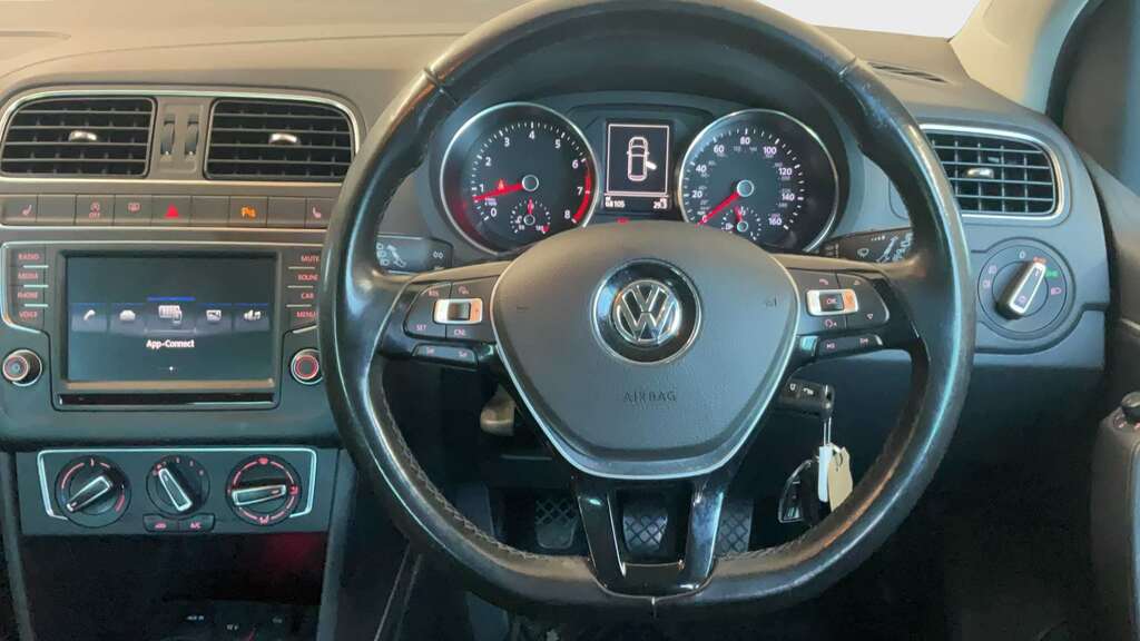 Volkswagen Polo Hatchback White #6