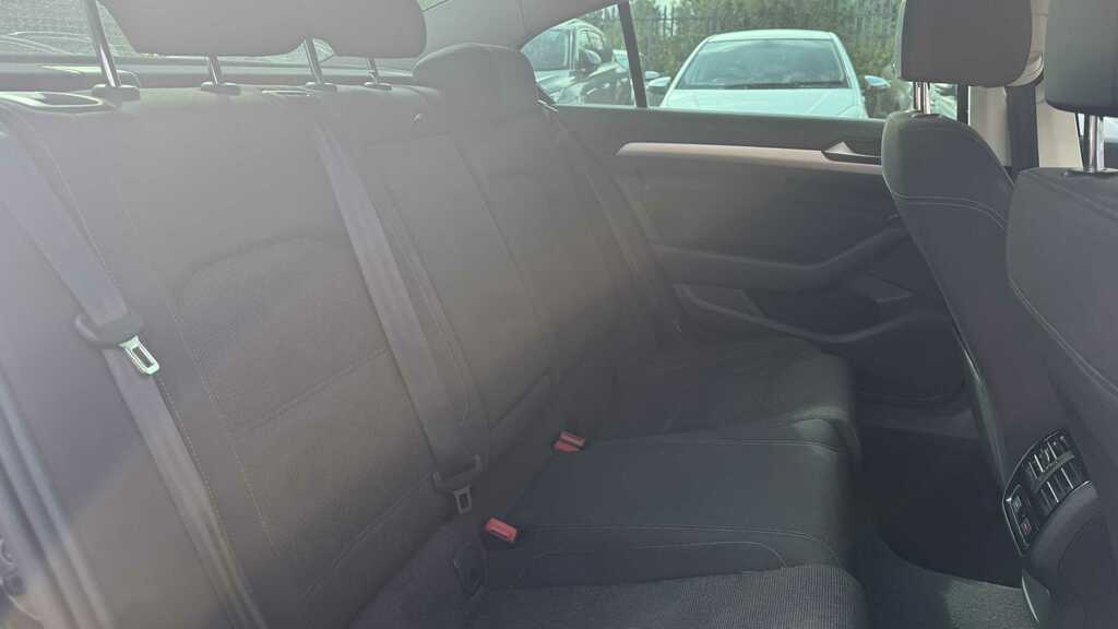 Volkswagen Passat 1.4 Tsi 150 Se Business 2018 Black #6
