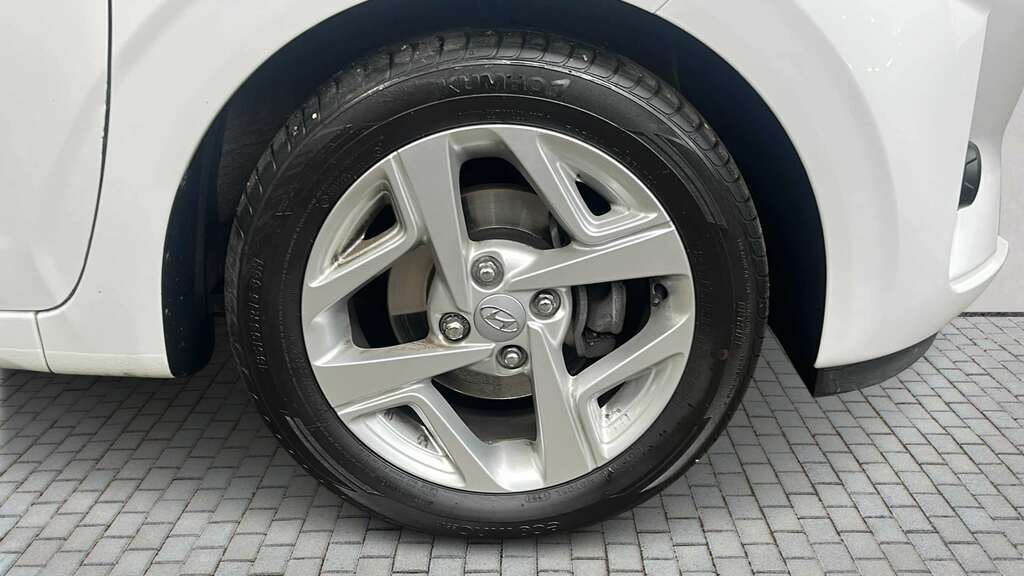 Hyundai I10 1.2 Mpi Se Connect 2022 White #6