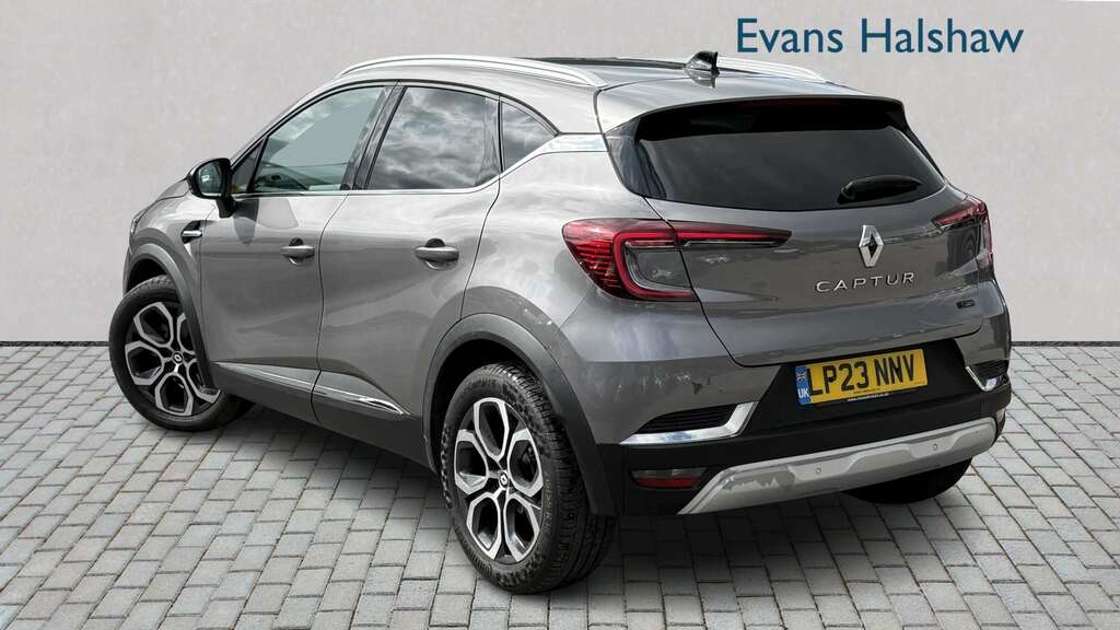 Renault Captur 1.6 E-tech Full Hybrid 145 Techno 2023 Grey #3