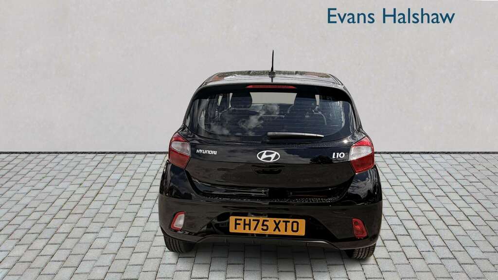 Hyundai I10 1.0 63 Advance Nav 2026 Black #4