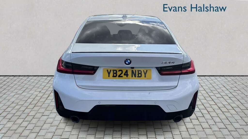 BMW 3 Series 320I M Sport Step 2024 YB24NBY White #5