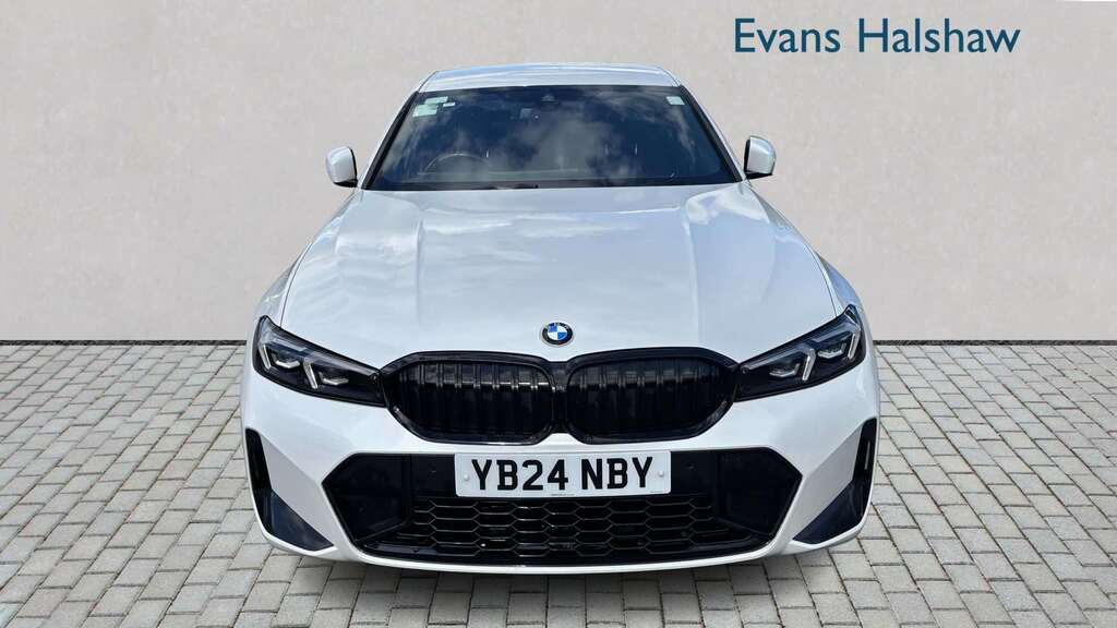 BMW 3 Series 320I M Sport Step 2024 YB24NBY White #4