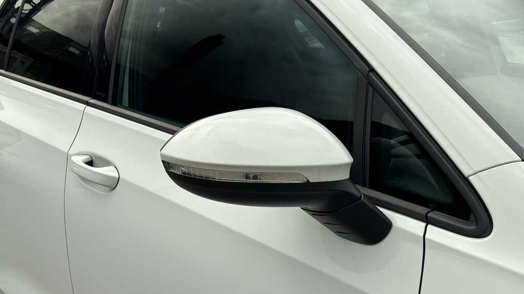 Volkswagen Golf 2.0 Tdi 200 Gtd Dsg 2023 White #6