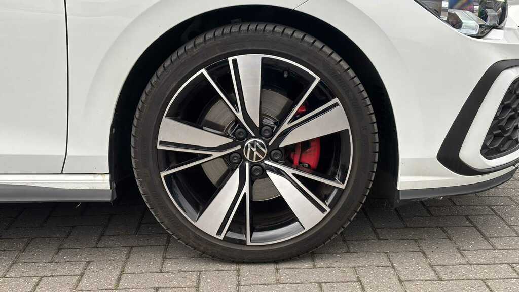 Volkswagen Golf 2.0 Tdi 200 Gtd Dsg 2023 White #5