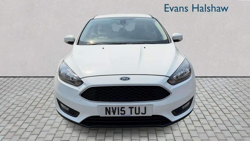Ford Focus 1.0 Ecoboost Zetec 2015 White #3