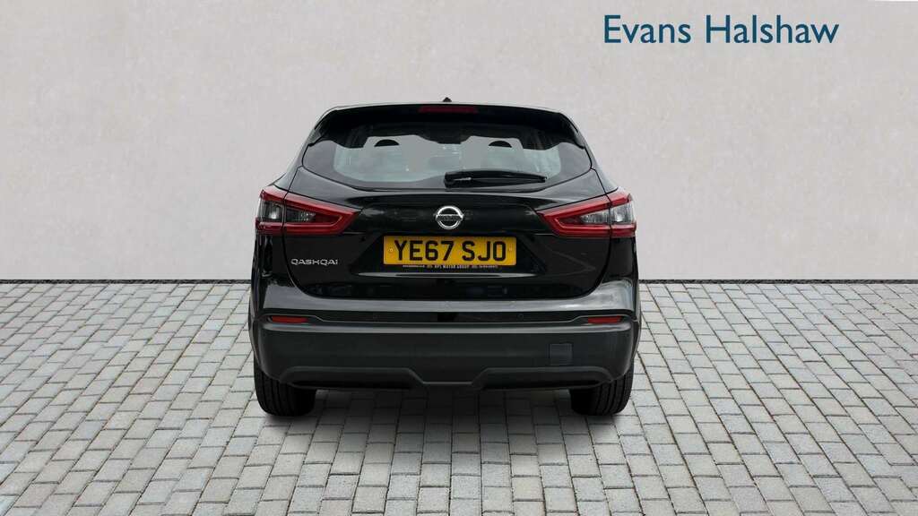 Nissan Qashqai Hatchback Grey #4