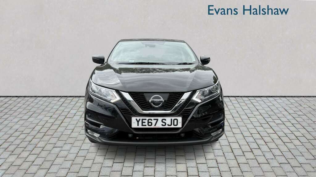 Nissan Qashqai Hatchback Grey #2