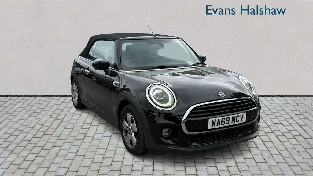 Mini Convertible 1.5 Cooper Classic II 2019 Black