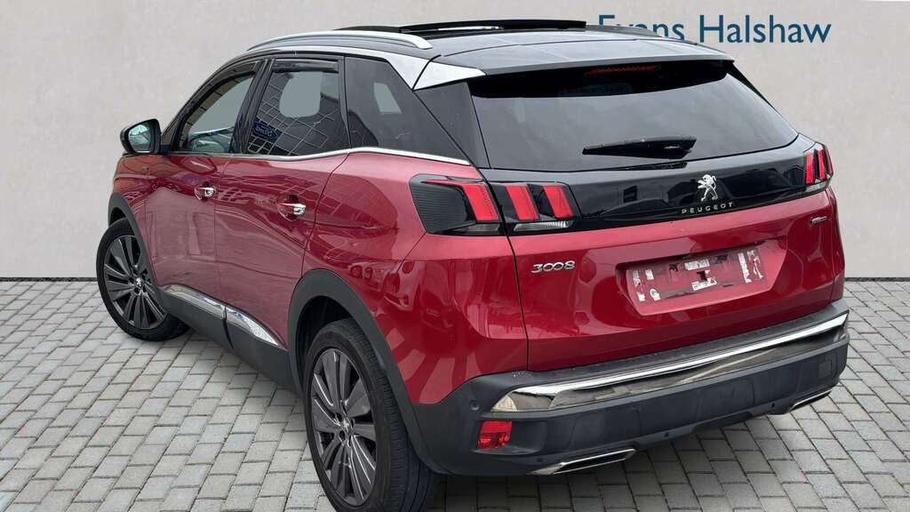 Peugeot 3008 1.5 Bluehdi Gt Line Premium 2019 Red #2