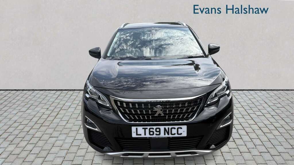 Peugeot 3008 1.2 Puretech Allure Eat8 2019 Black #2