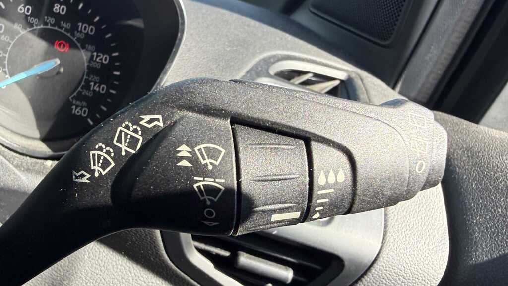 Ford Kuga 1.5 Ecoboost Titanium Edition 2Wd Black #3