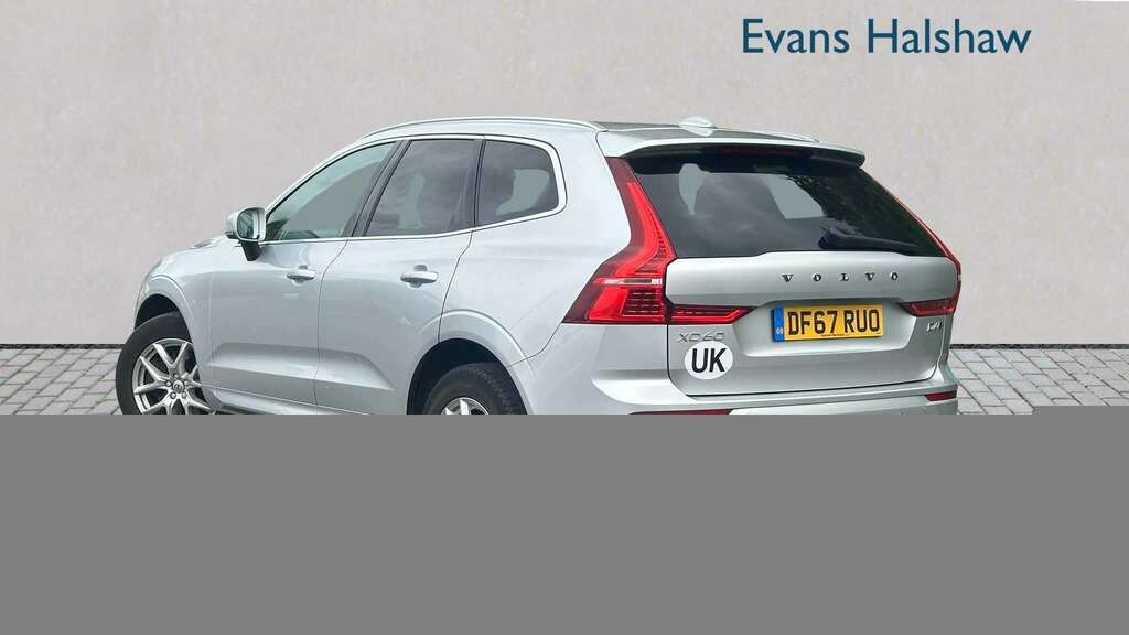Volvo XC60 2.0 D4 Momentum Awd 2018 Silver