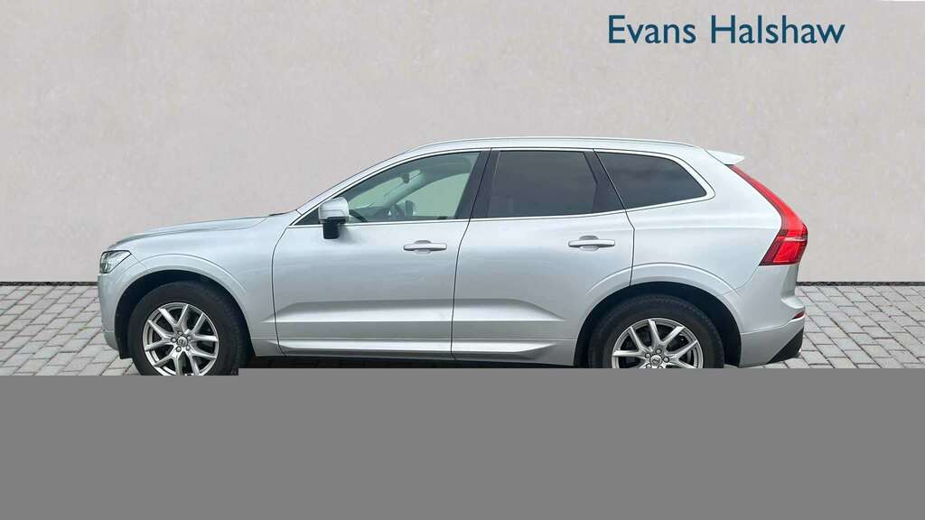 Volvo XC60 2.0 D4 Momentum Awd 2018 Silver #2