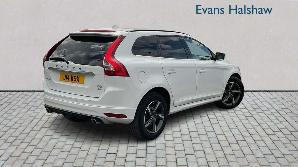 Volvo XC60 D5 220 R Design Nav Awd Geartronic 2016 White #2