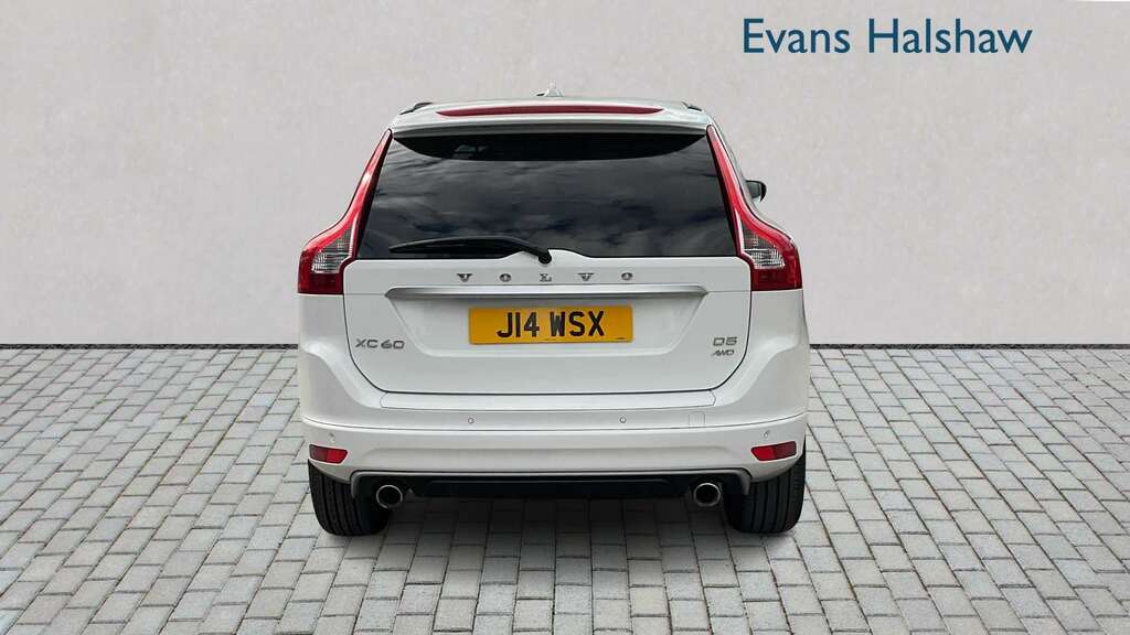 Volvo XC60 D5 220 R Design Nav Awd Geartronic 2016 White #4