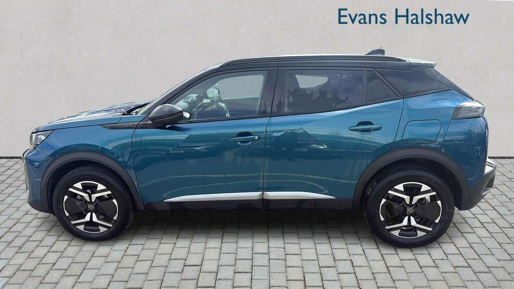 Peugeot 2008 1.2 Puretech Allure Black #2