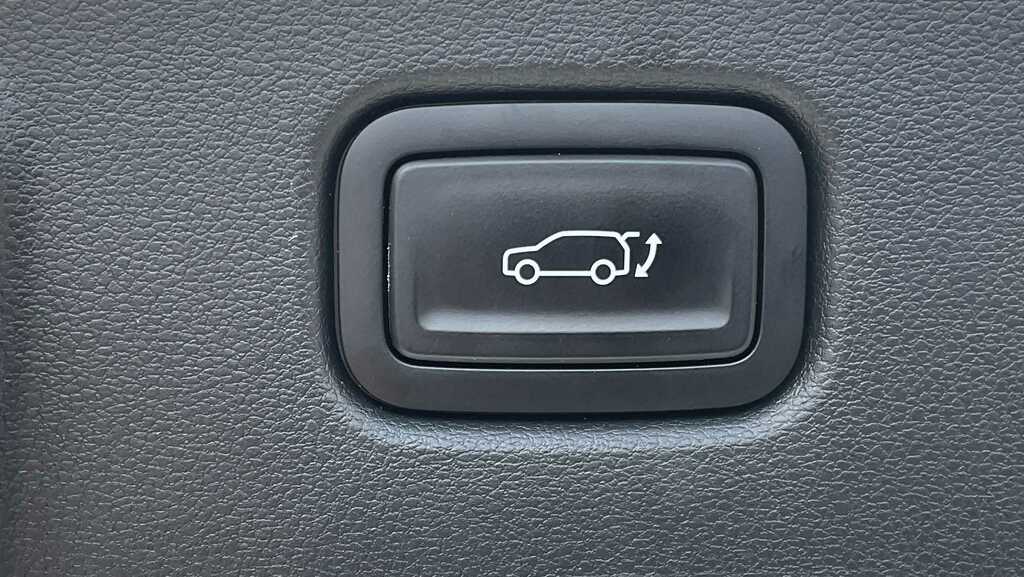 Hyundai Kona Ultimate Black #8
