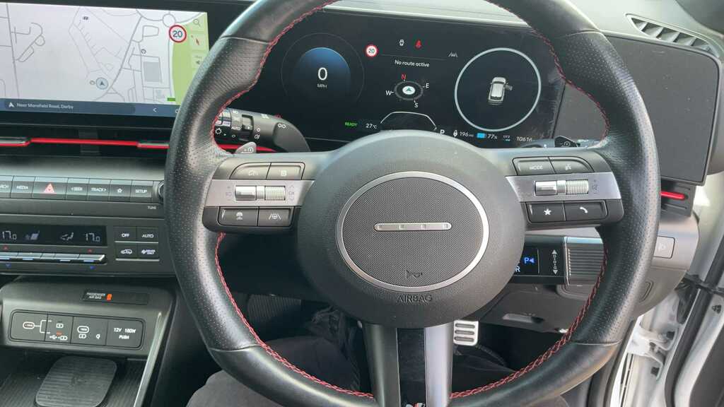 Hyundai Kona 160Kw N Line 65Kwh 2025 White #4